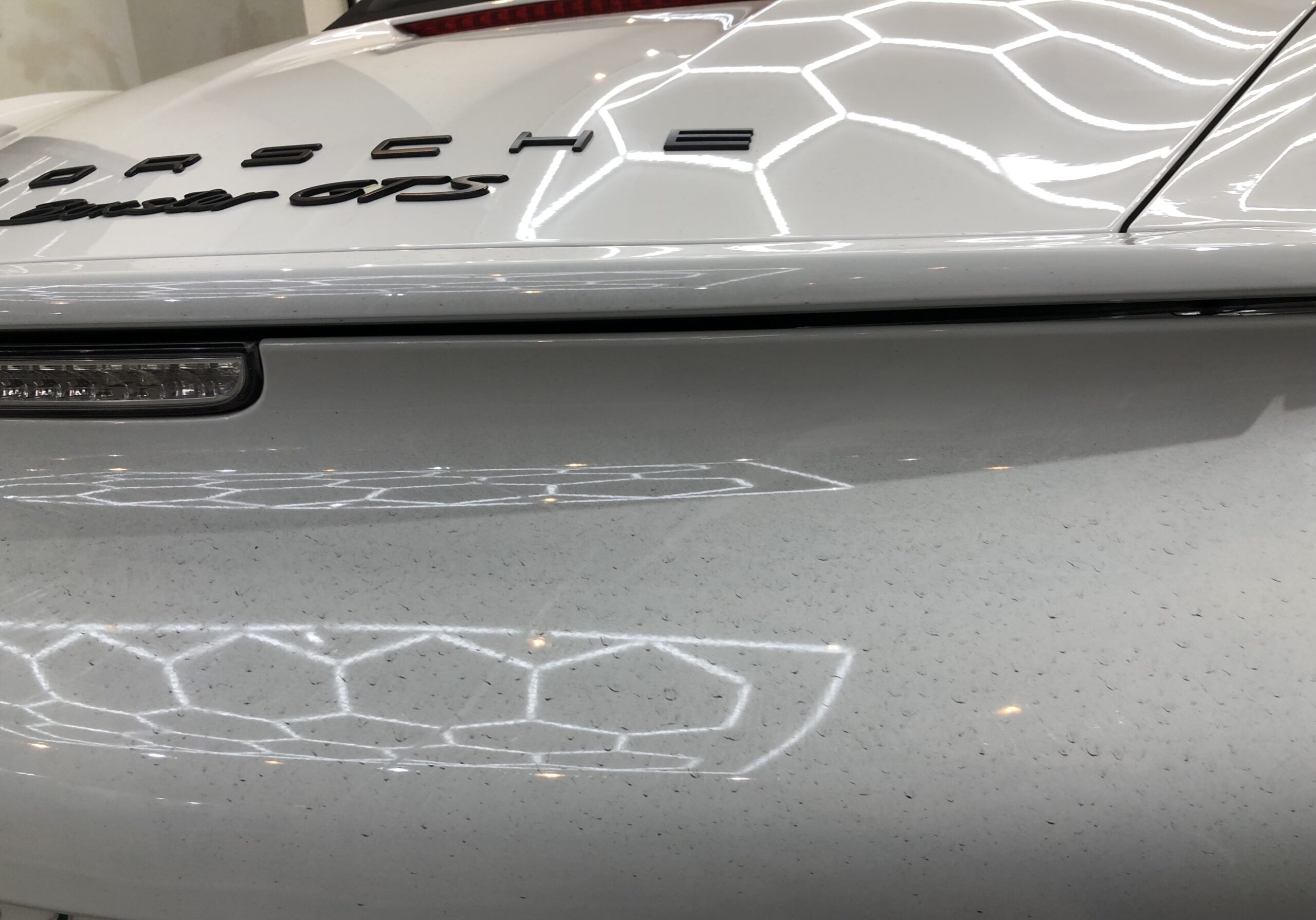 ポルシェ ボクスター GTS 洗車前 後部