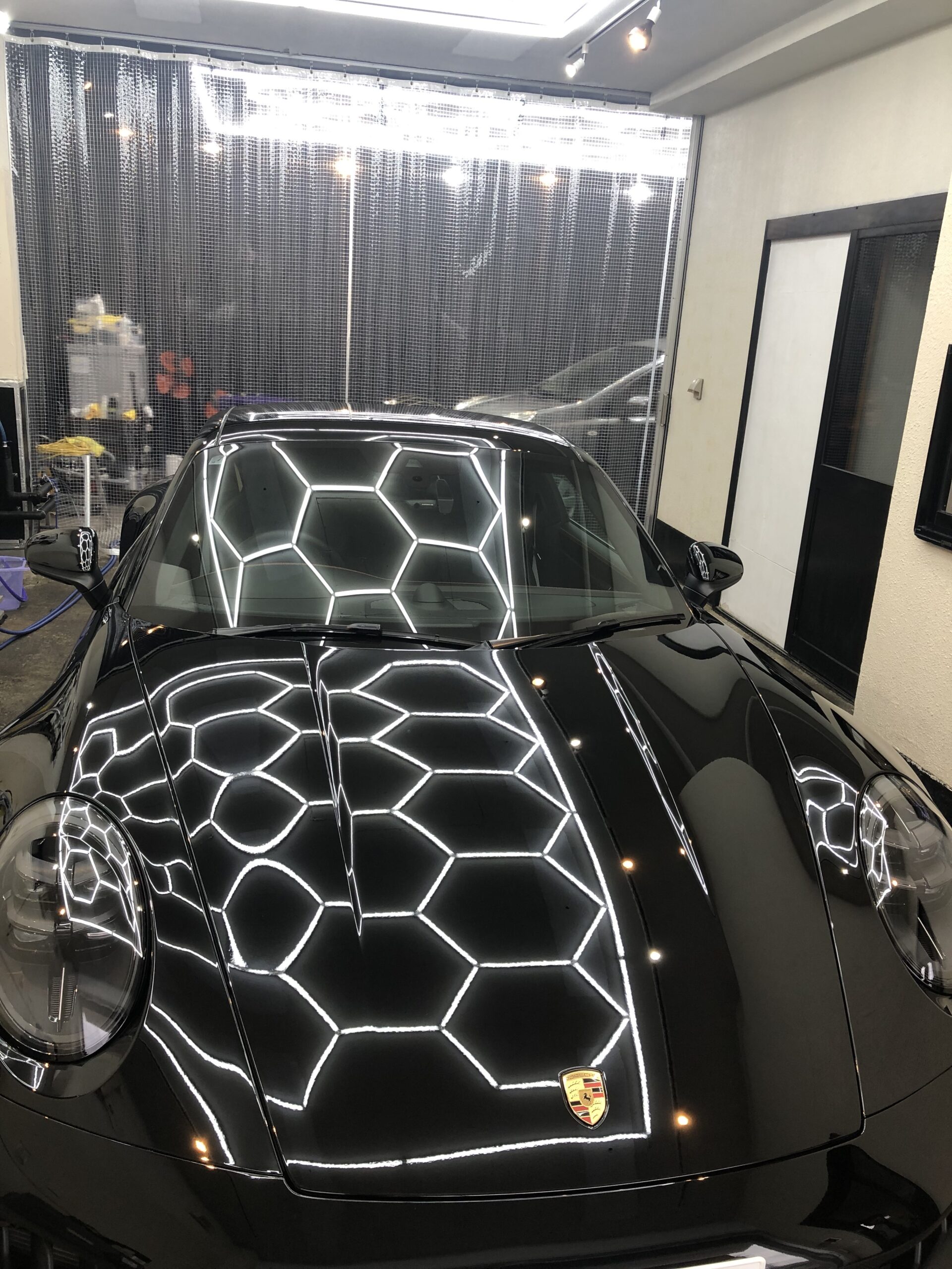 ポルシェ 911 カレラ GTS 洗車後 正面