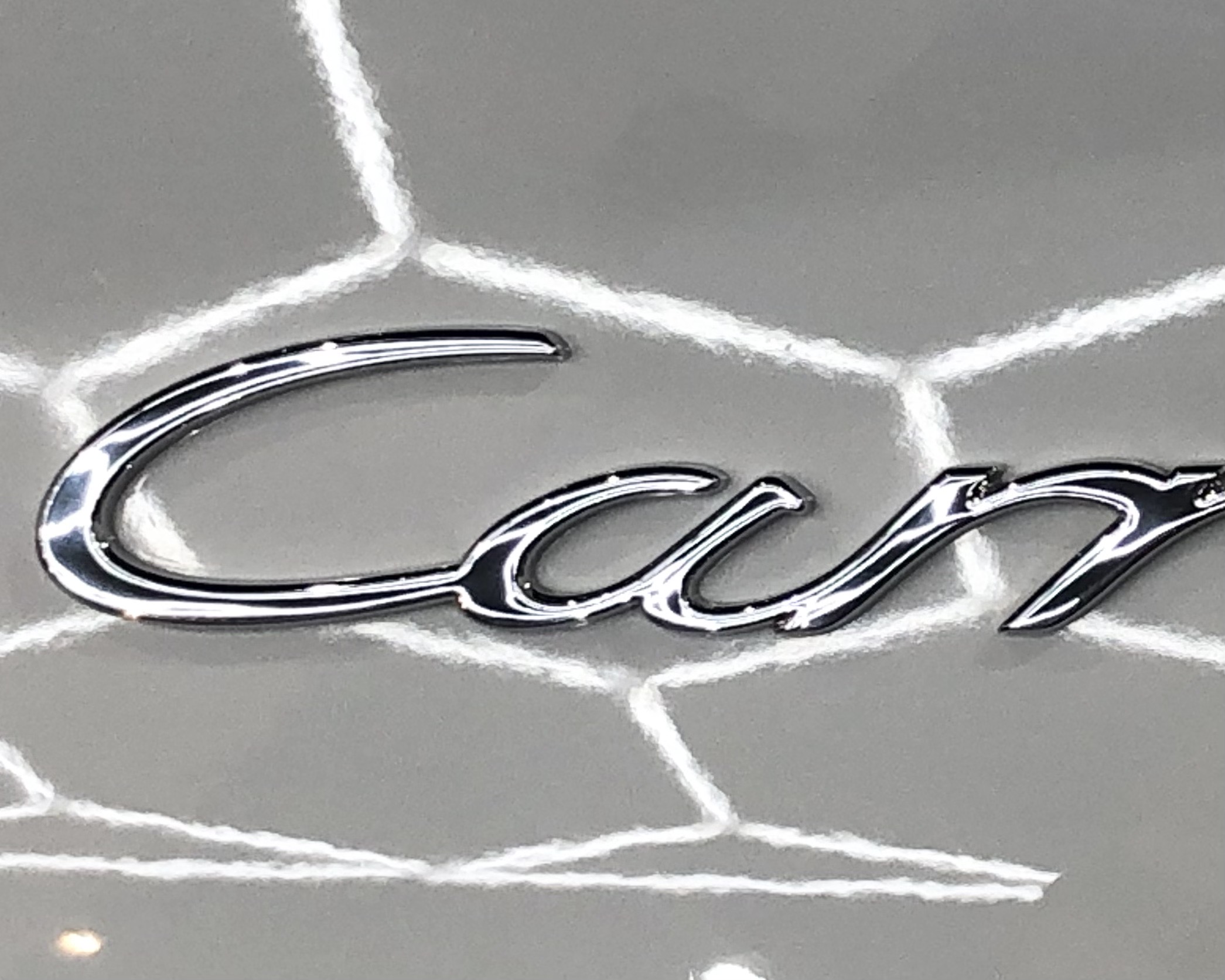ポルシェ 911  カレラ S エンブレム