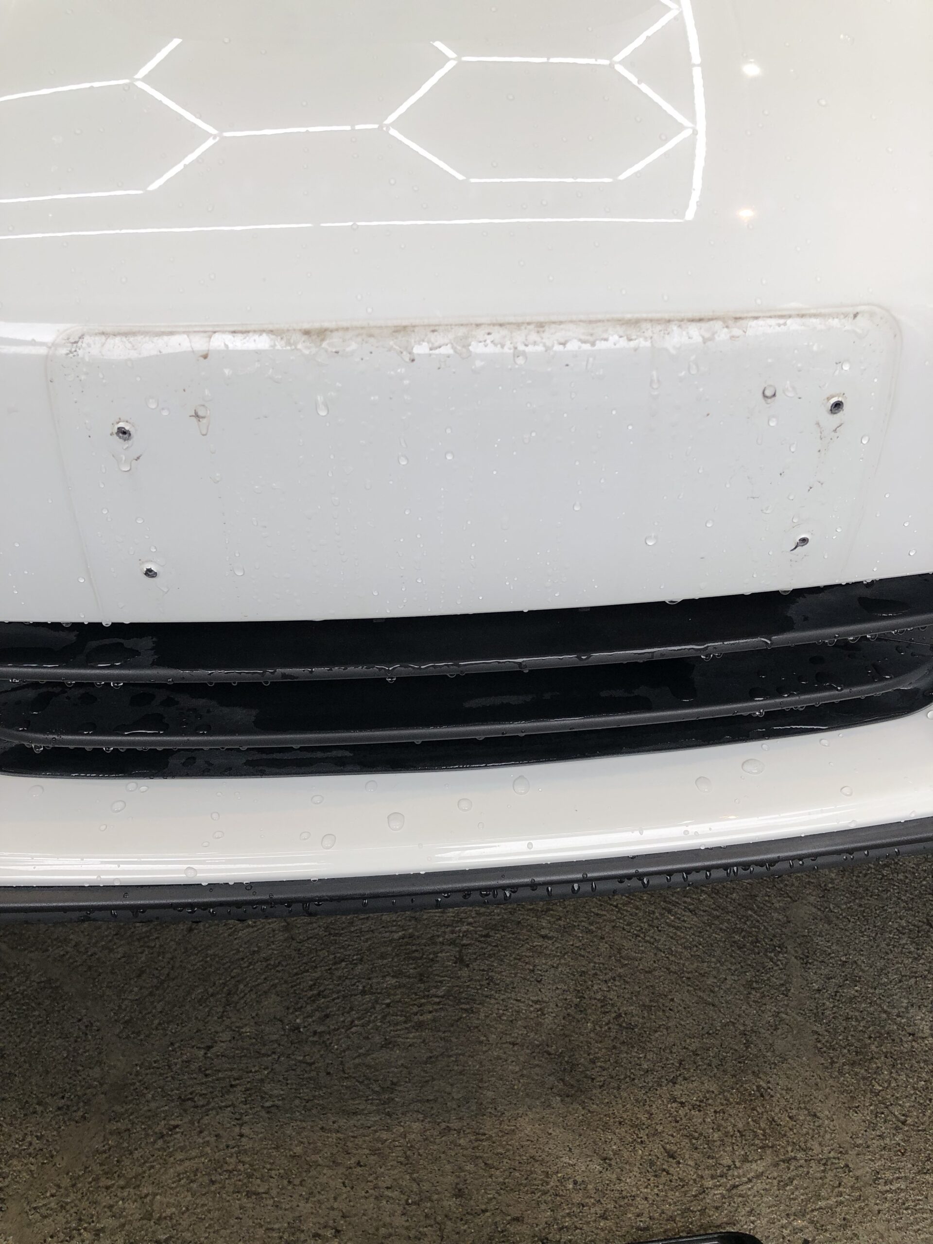 ポルシェ 911  カレラ S ナンバープレート箇所