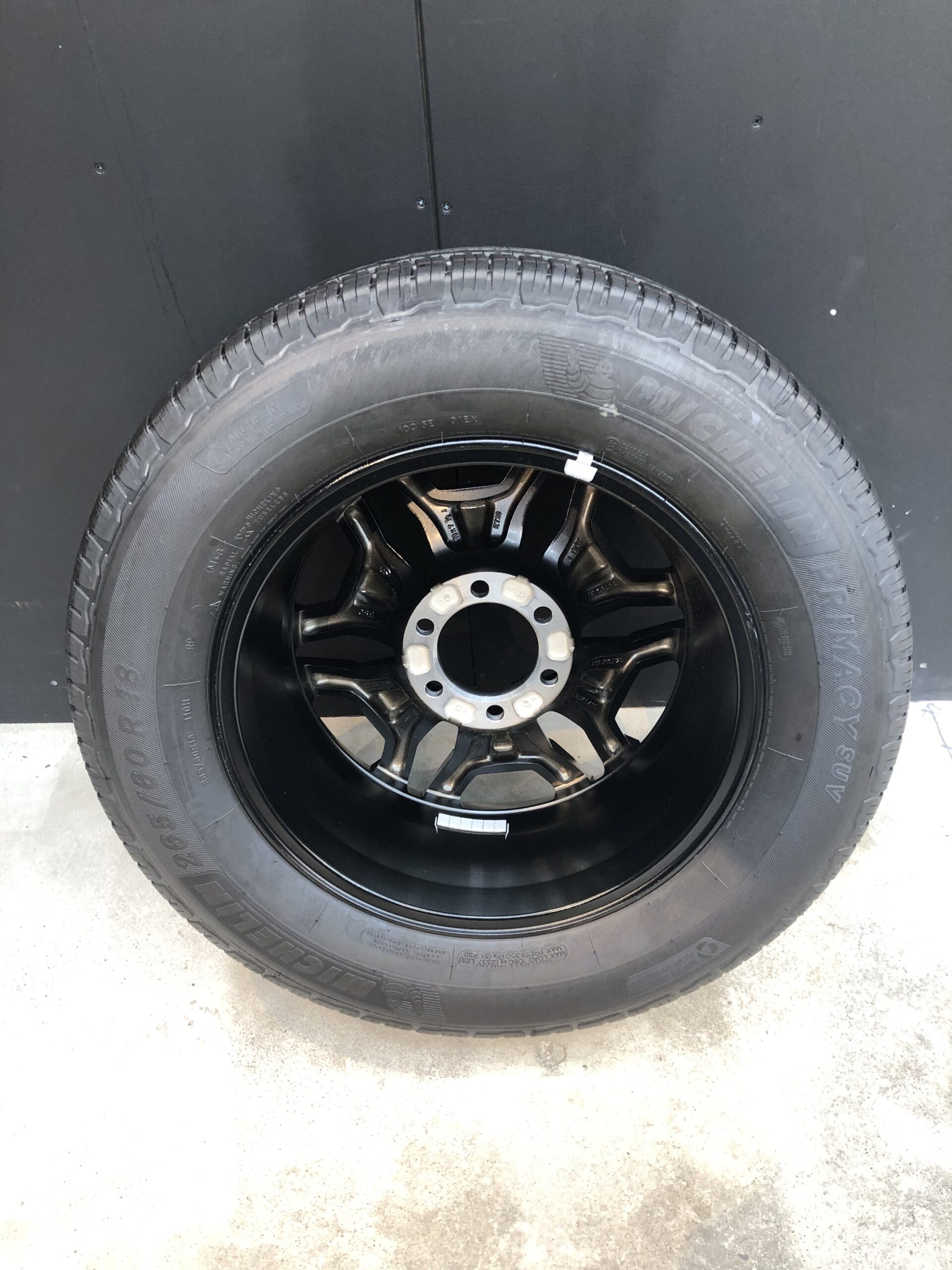 トヨタ ランドクルーザー FJ スペアタイヤ2