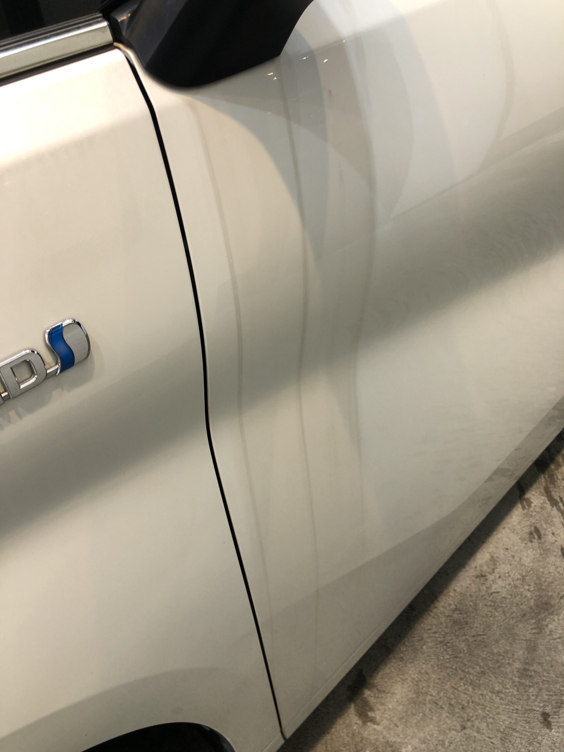 トヨタ アルファード 側面 洗車前