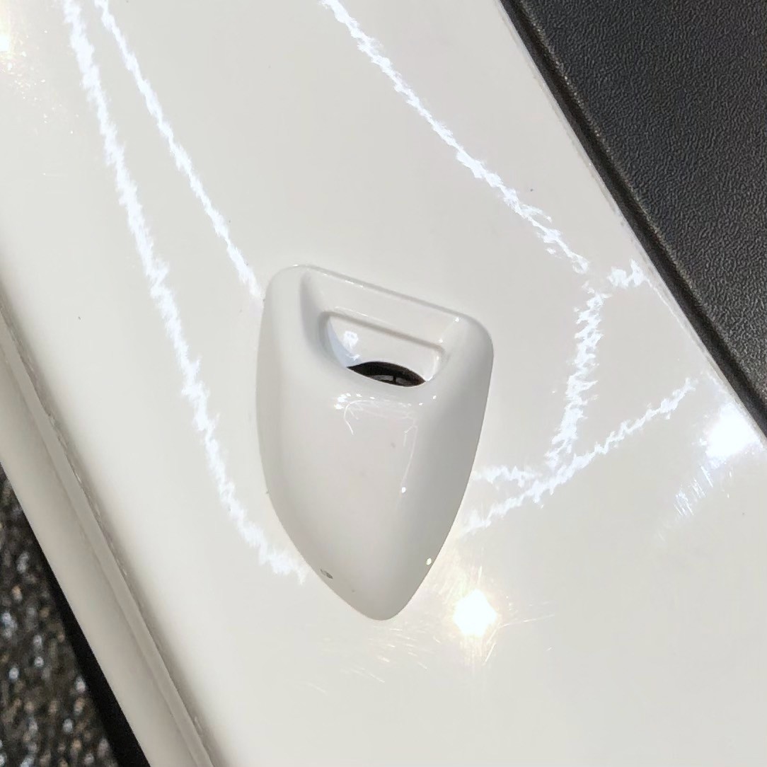 アバルト 124 スパイダー 細部 施工後