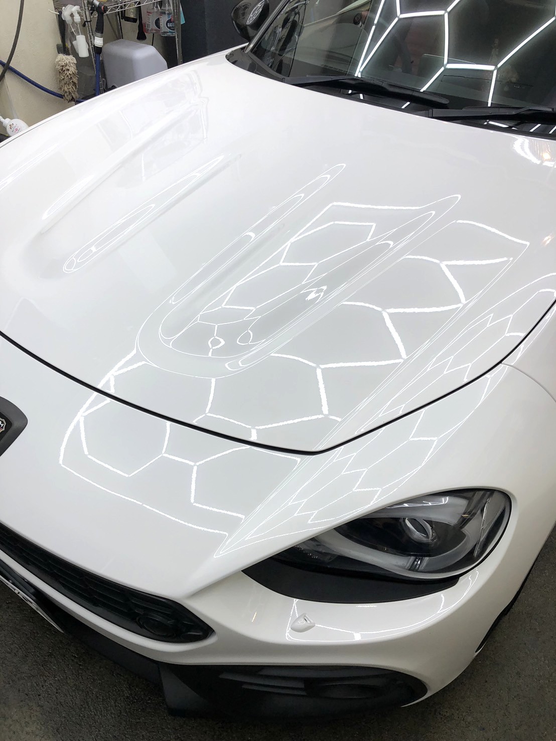 アバルト 124 スパイダー コーティング後 ボンネット