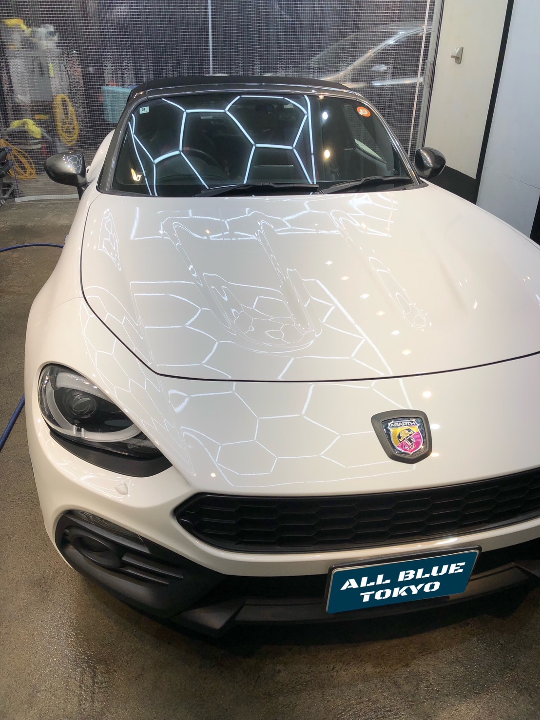 アバルト 124 スパイダー 脱脂洗車後 全体
