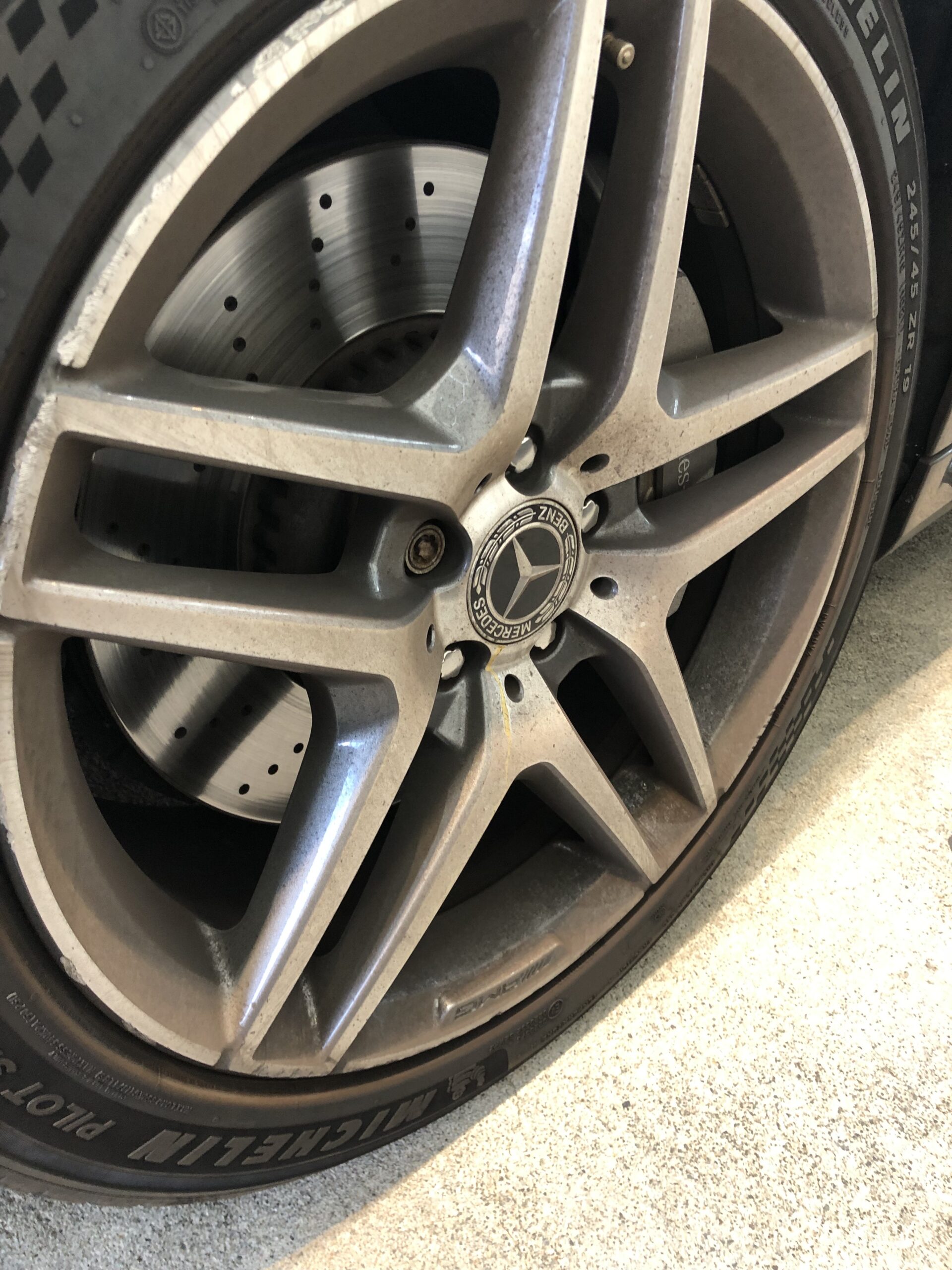 メルセデス・ベンツ S560 洗浄前のホイール ブレーキダスト
