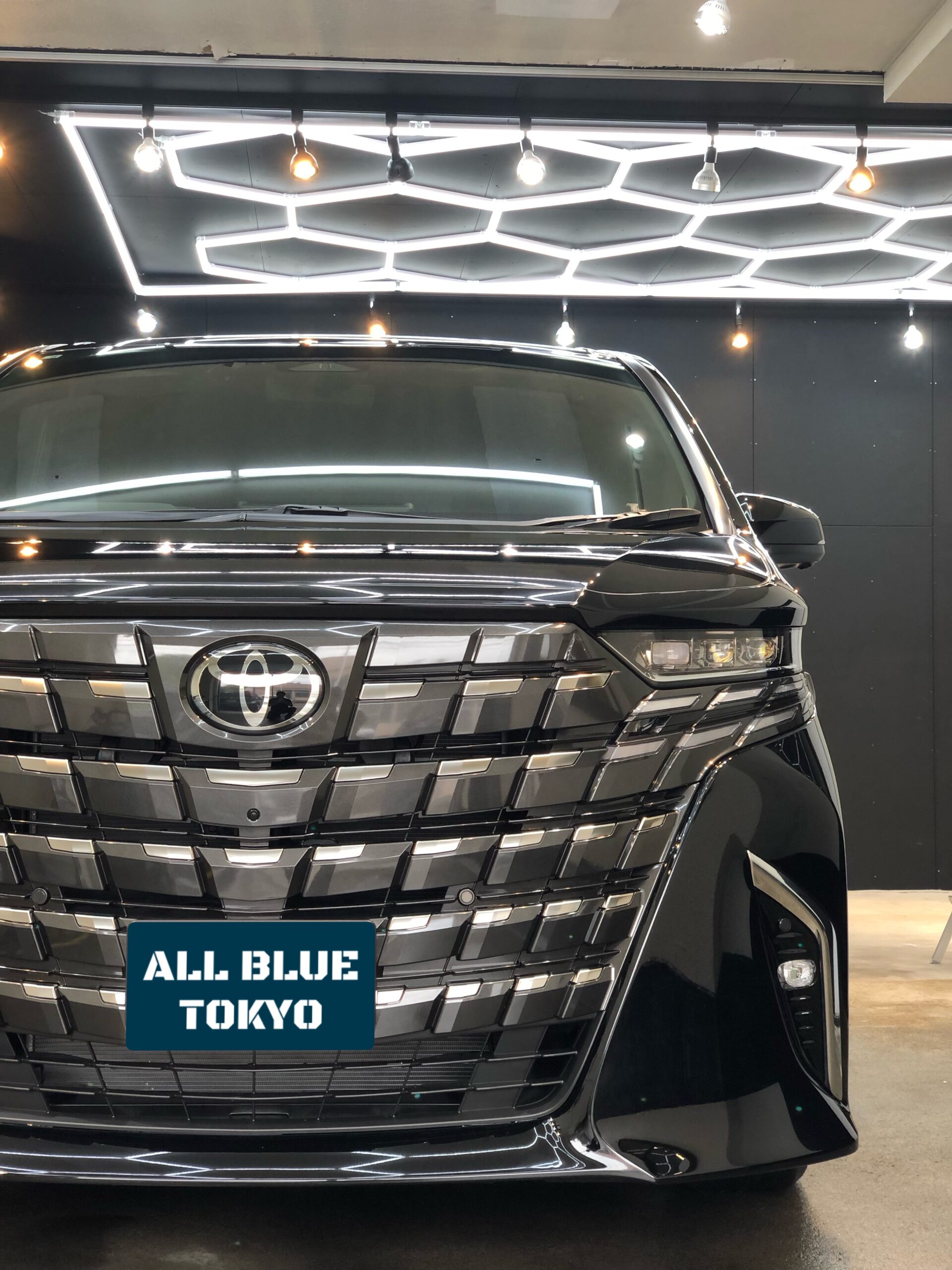 トヨタ アルファード 40系 脱脂洗車後 正面